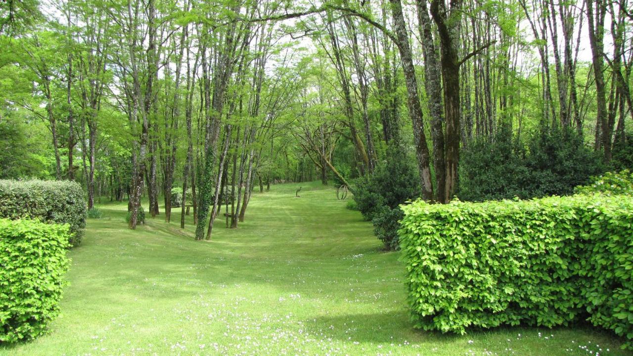ChapdeuilLa Croix Des Granges住宿加早餐旅馆 外观 照片
